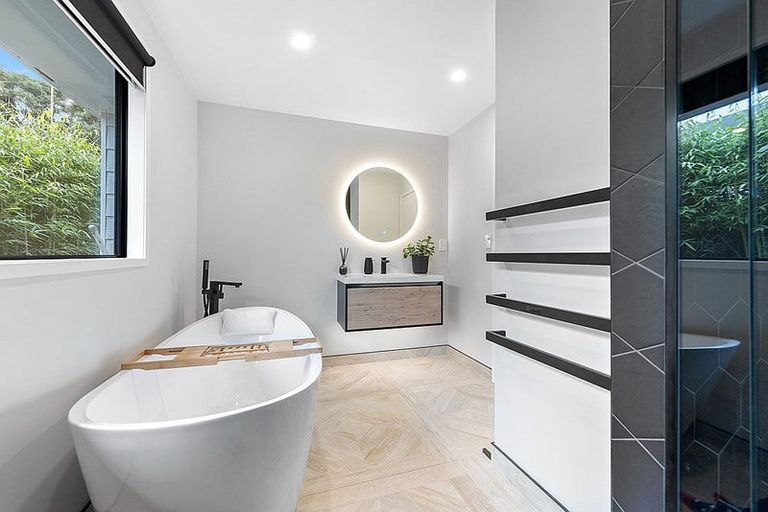 Photo of property in 206 Glengarry Road, Glen Eden, Auckland, 0602