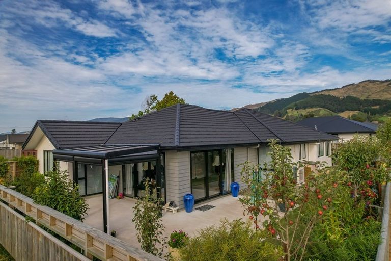 Photo of property in 13 Mellifera Place, Richmond, 7020