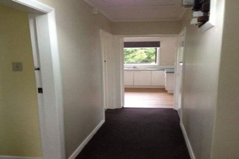 Photo of property in 86 Black Rock Road, Newlands, Wellington, 6037