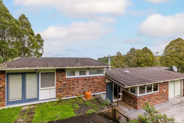Photo of property in 57 Arapito Road, Titirangi, Auckland, 0604