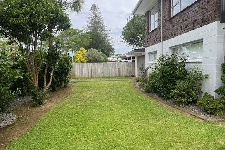 Photo of property in 1/57 Butley Drive, Farm Cove, Auckland, 2012
