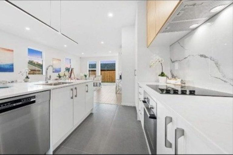 Photo of property in 33 Whautapu Court, Avondale, 1026