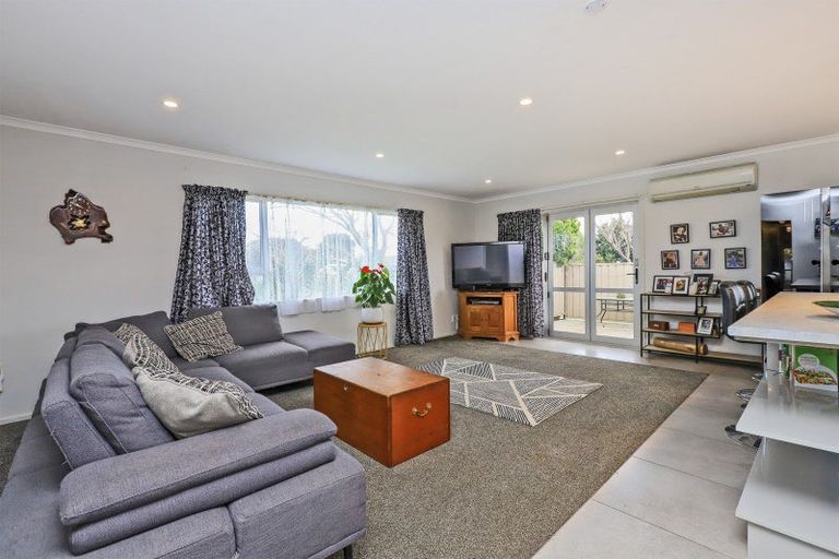 Photo of property in 32 Konini Crescent, Pirimai, Napier, 4112