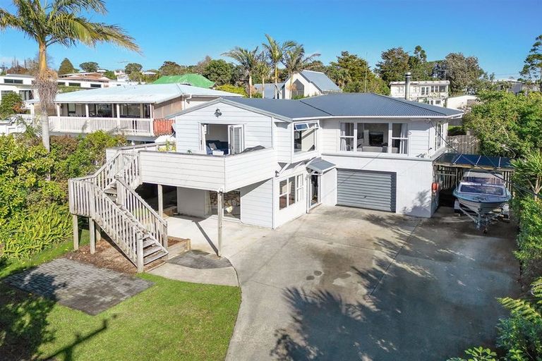 Photo of property in 8 Amanda Lane, Snells Beach, 0920