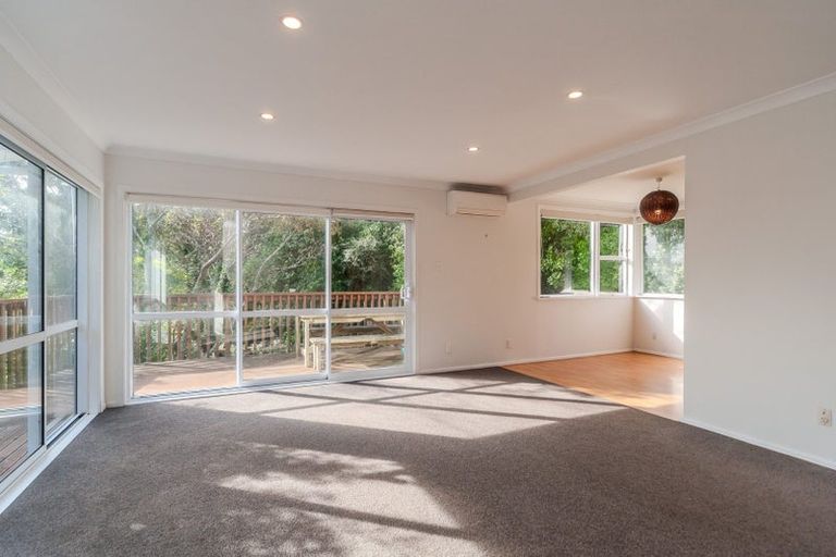 Photo of property in 35a Kinghorne Street, Strathmore Park, Wellington, 6022