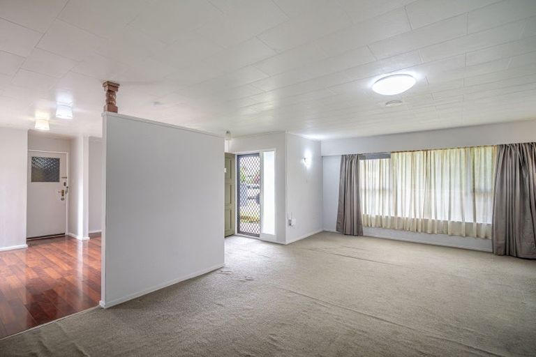 Photo of property in 17 Walton Place, Flaxmere, Hastings, 4120