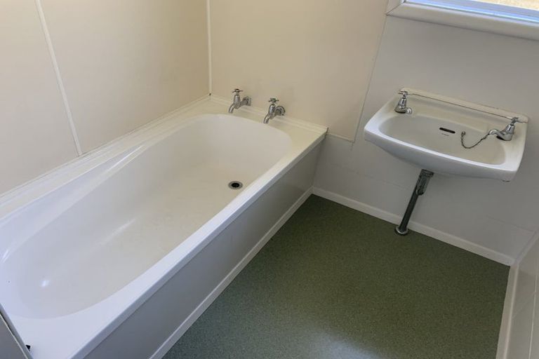 Photo of property in 1355 Queen Charlotte Drive, Linkwater, Picton, 7281