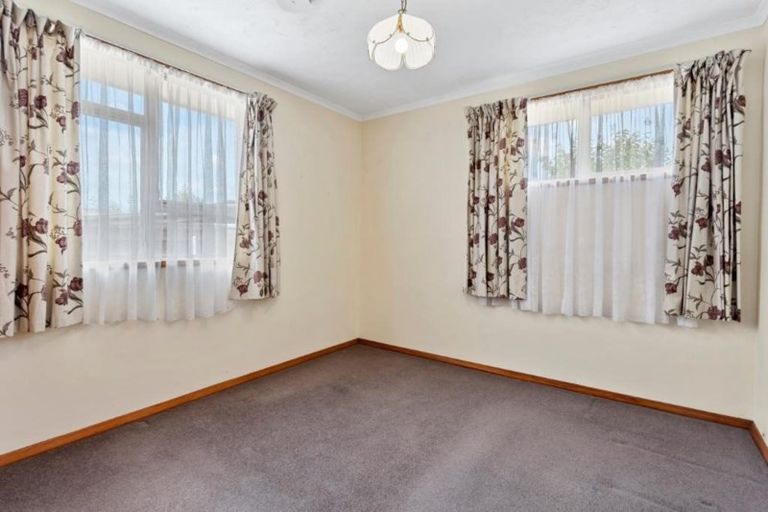 Photo of property in 41 Denise Crescent, Hornby, Christchurch, 8042
