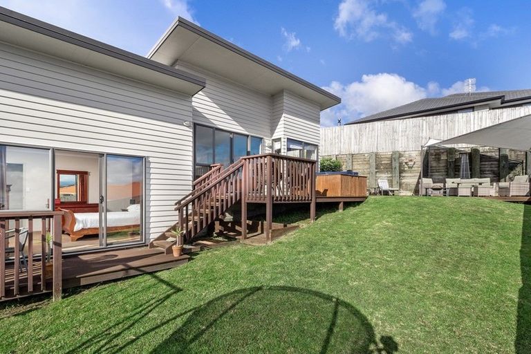 Photo of property in 6 Renner Place, Pyes Pa, Tauranga, 3112