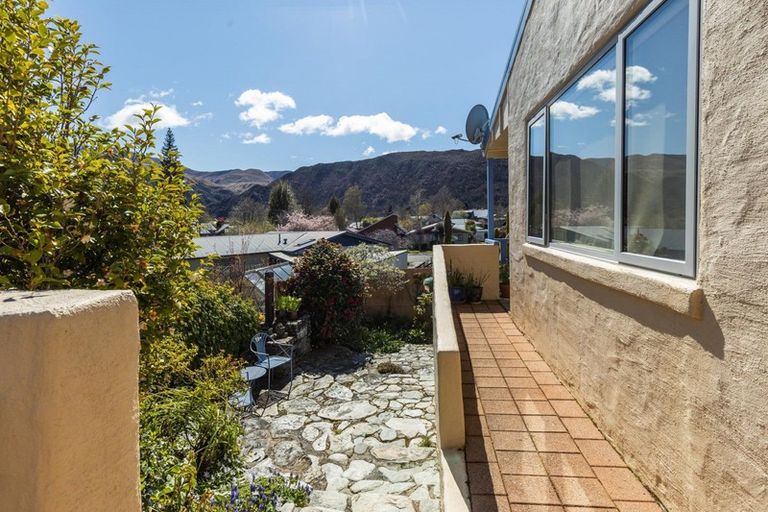 Photo of property in 7b Bracken Street, Arrowtown, 9302