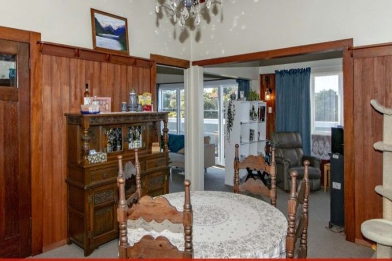 Photo of property in 14 Guys Hill Road, Hospital Hill, Napier, 4110