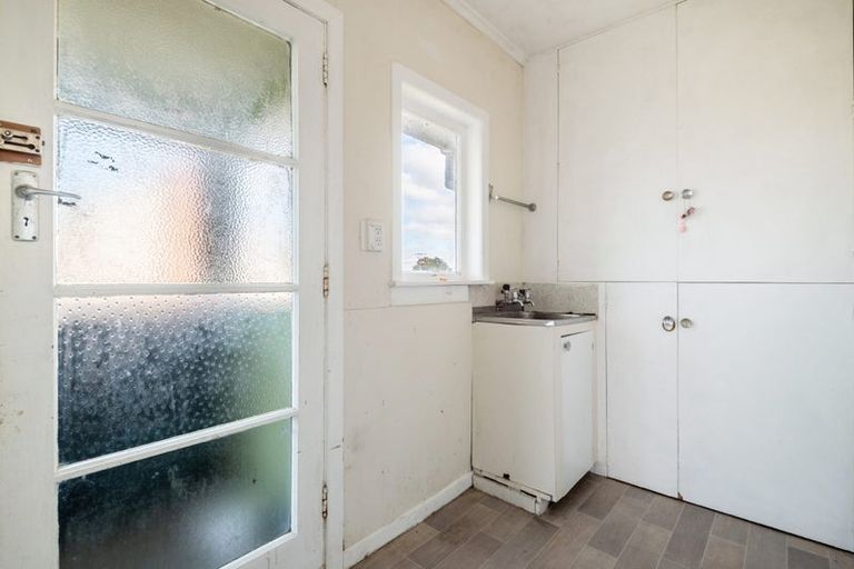 Photo of property in 518 Glenfield Road, Bayview, Auckland, 0629