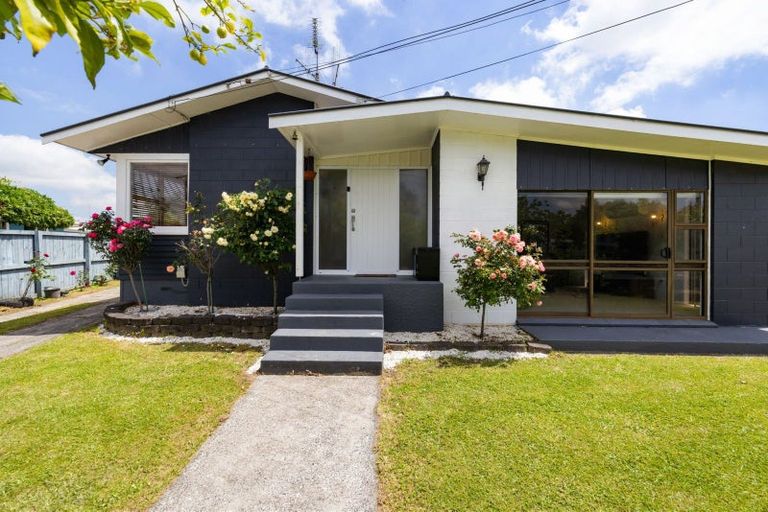 Photo of property in 6 Parkdale Place, Glenview, Hamilton, 3206