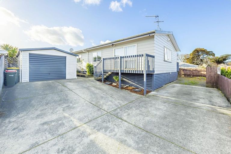 Photo of property in 2/44 Orion Street, Papakura, 2110