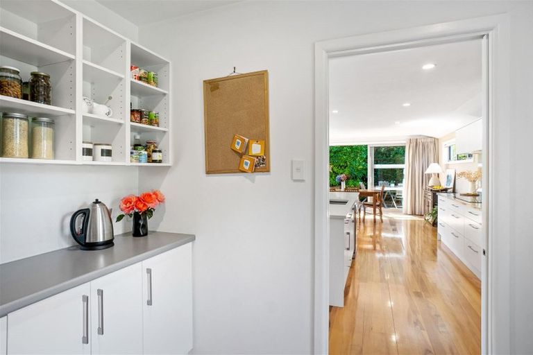 Photo of property in 16 Braco Place, Burnside, Christchurch, 8041