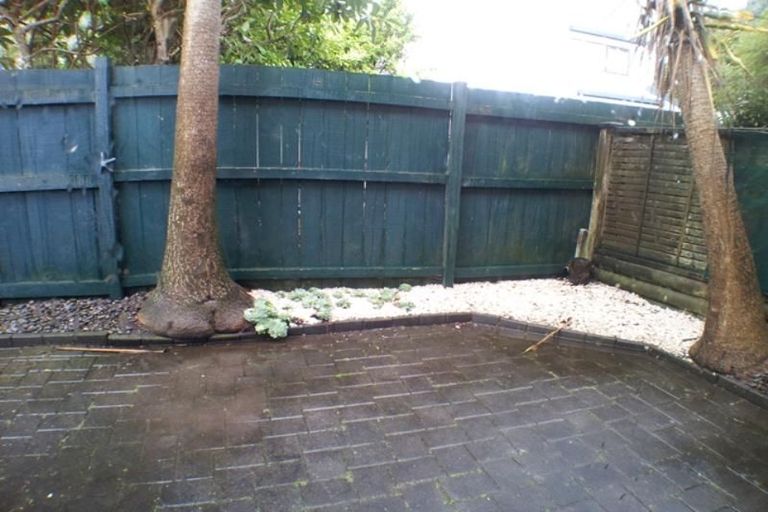 Photo of property in 2/89 Portage Road, New Lynn, Auckland, 0600