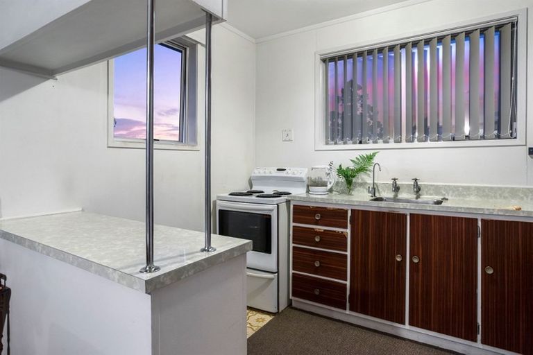 Photo of property in 18 Anich Road, Massey, Auckland, 0614