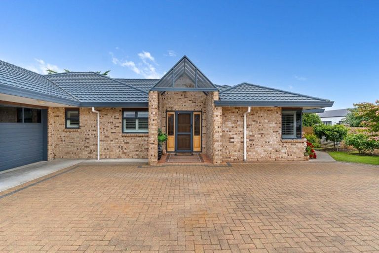 Photo of property in 1 Farley Avenue, Greytown, 5712