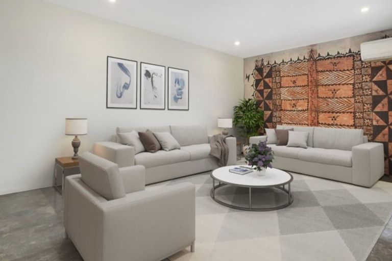 Photo of property in 6 Deavoll Place, Heathcote Valley, Christchurch, 8022