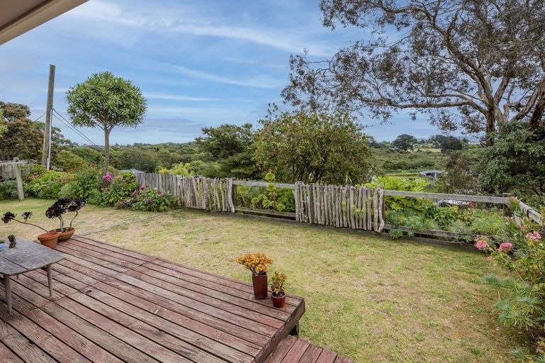 Photo of property in 52 Leinster Avenue, Raumati South, Paraparaumu, 5032