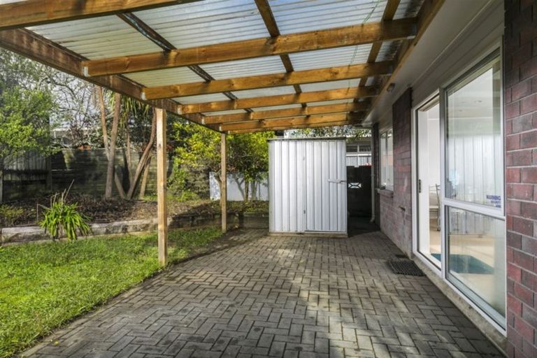 Photo of property in 75 Edmonton Road, Henderson, Auckland, 0612