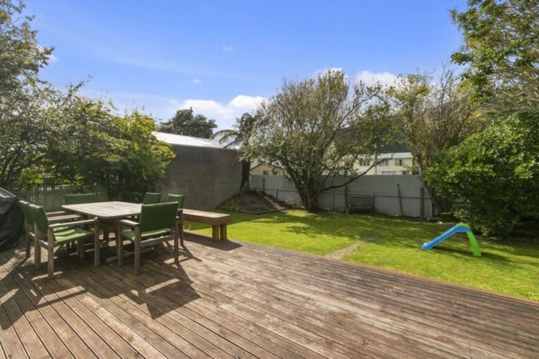 Photo of property in 11 Hinemoa Street, Waiwhetu, Lower Hutt, 5010