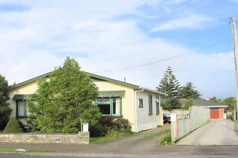 Photo of property in 26 Manson Street, Terrace End, Palmerston North, 4410