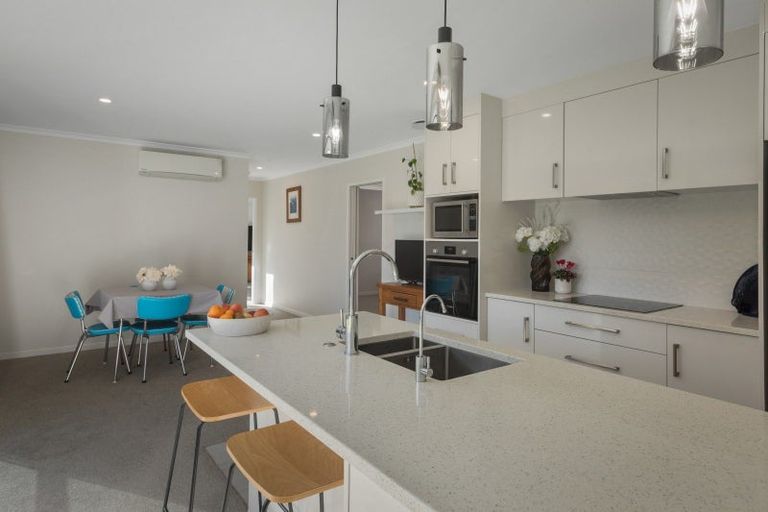 Photo of property in 15 Layla Place, Katikati, 3178