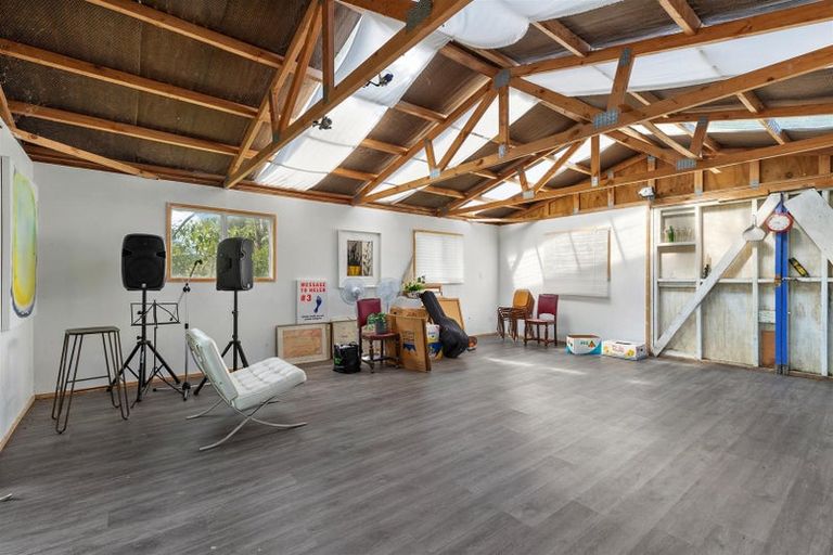 Photo of property in 1913 Paparoa Valley Road, Paparoa, 0571