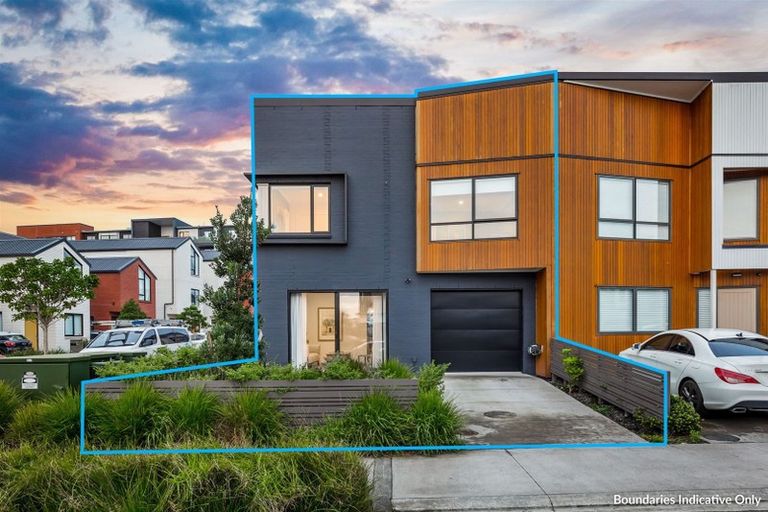 Photo of property in 38 Mapou Road, Hobsonville, Auckland, 0616