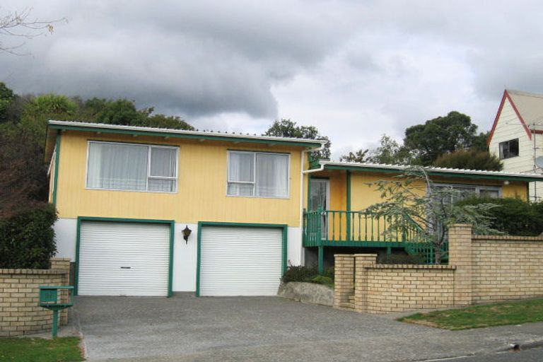 Photo of property in 97 Field Street, Silverstream, Upper Hutt, 5019