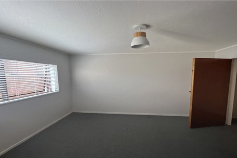 Photo of property in 2/9 Cairnfield Road, Kensington, Whangarei, 0112