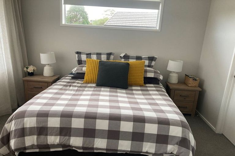 Photo of property in 13 Odlin Lane, Red Beach, 0932