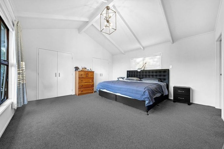 Photo of property in 8 Aberdeen Road, Campbells Bay, Auckland, 0620