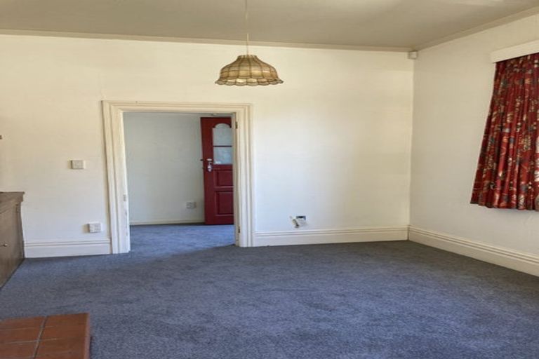 Photo of property in 5 Mckinley Crescent, Brooklyn, Wellington, 6021