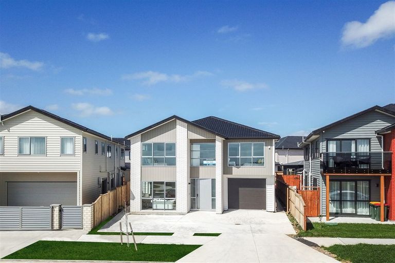 Photo of property in 60 Hikuawa Road, Flat Bush, Auckland, 2019