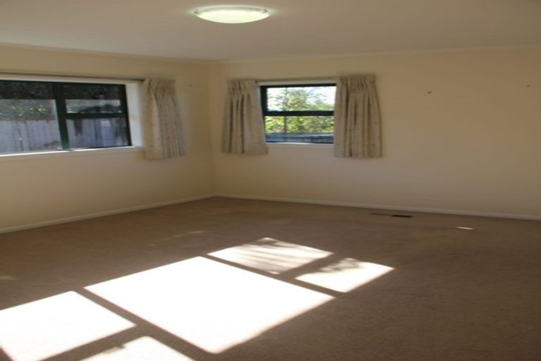 Photo of property in 46 Arahiwi Grove, Tirohanga, Lower Hutt, 5010