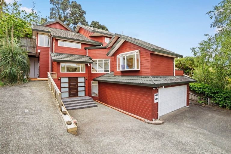 Photo of property in 16a Honeysuckle Lane, Mairangi Bay, Auckland, 0630