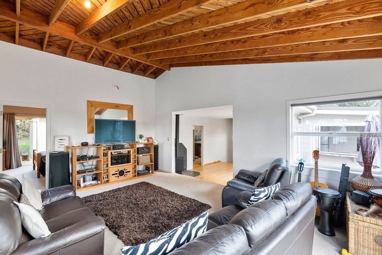 Photo of property in 36 Cedar Terrace, Stanmore Bay, Whangaparaoa, 0932