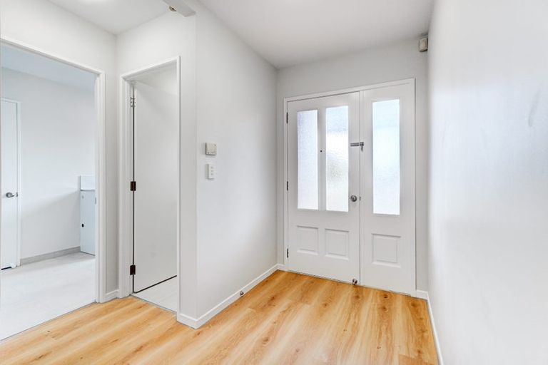 Photo of property in 3 Charles Prevost Drive, The Gardens, Auckland, 2105