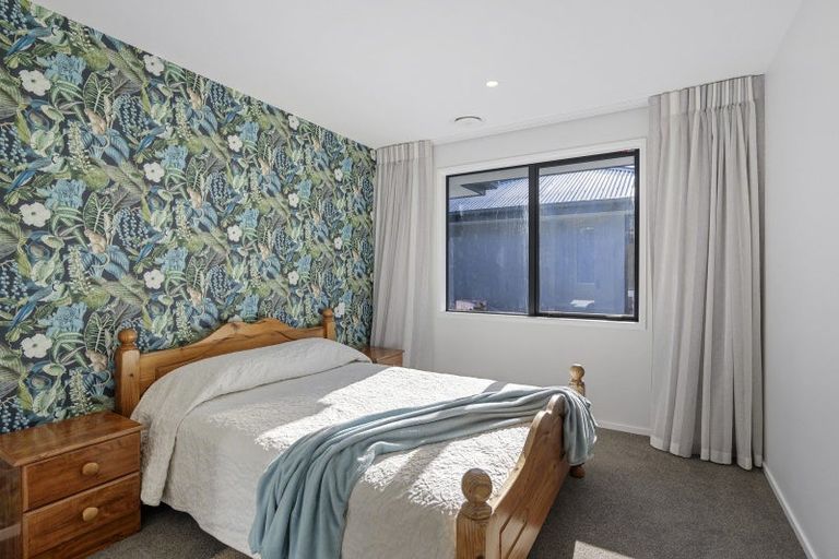 Photo of property in 6 Harrier Place, Amberley, 7410