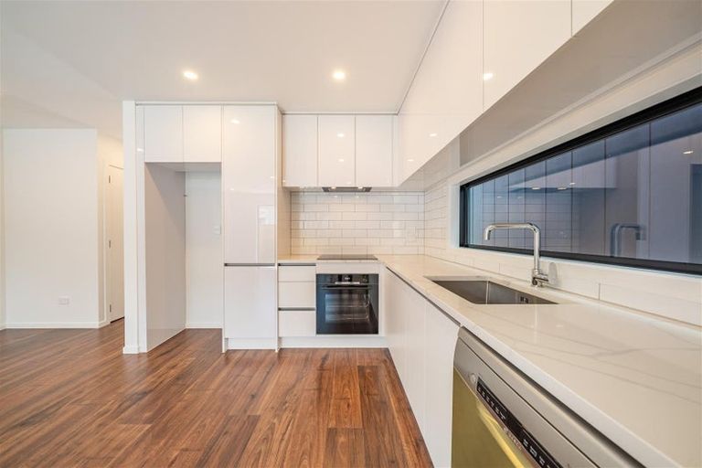 Photo of property in 7e Hay Street, Ebdentown, Upper Hutt, 5018