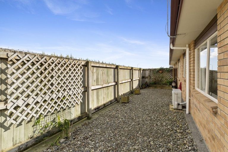 Photo of property in Rangeview Villas, 63/9 Fuller Close, Levin, 5510