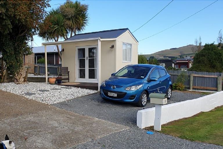 Photo of property in 9 Walker Street, Riverton/aparima, Riverton, 9822