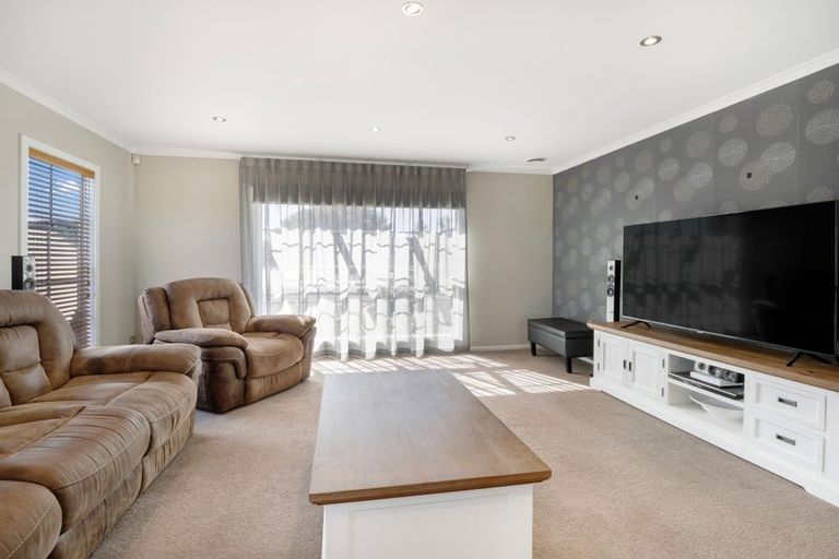 Photo of property in 3 Bouvardia Avenue, Milson, Palmerston North, 4414