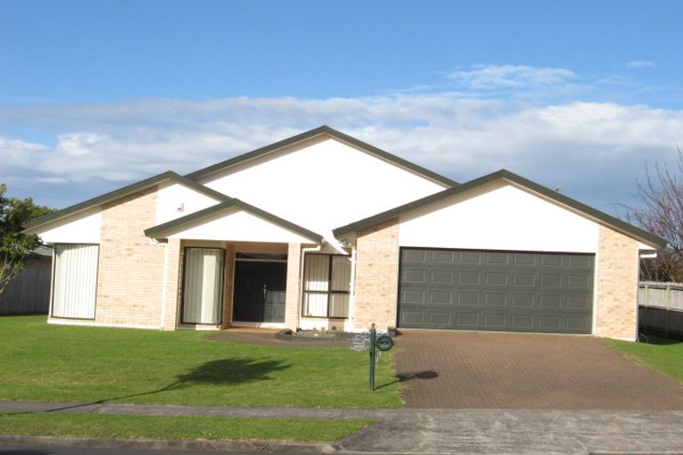 Photo of property in 33 Tington Avenue, Wattle Downs, Auckland, 2103