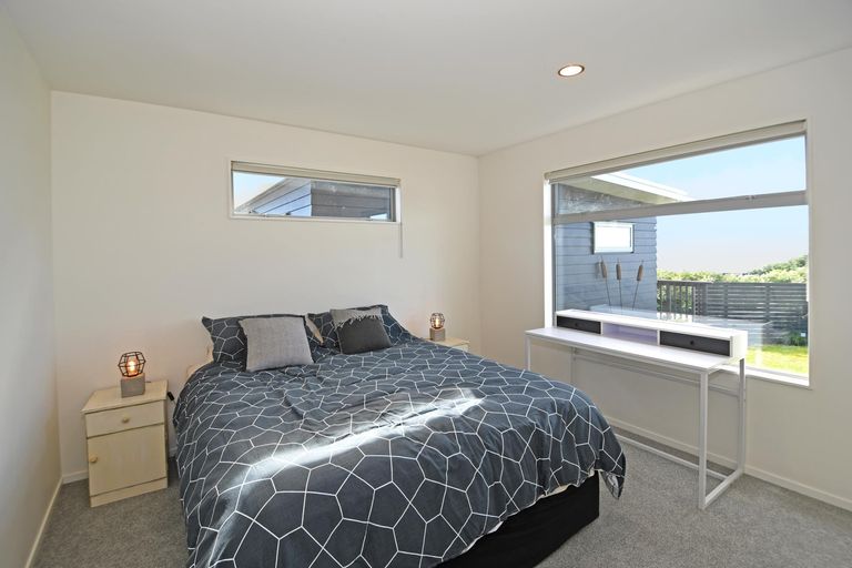 Photo of property in 22 Wonderview Road, Leigh, 0985