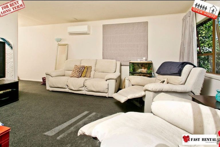 Photo of property in 1/39 Rangitoto Terrace, Milford, Auckland, 0620