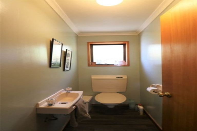 Photo of property in 2 Manse Road, Pahurehure, Papakura, 2113