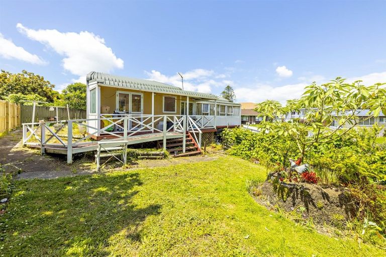 Photo of property in 2/138 Rangitoto Road, Papatoetoe, Auckland, 2025